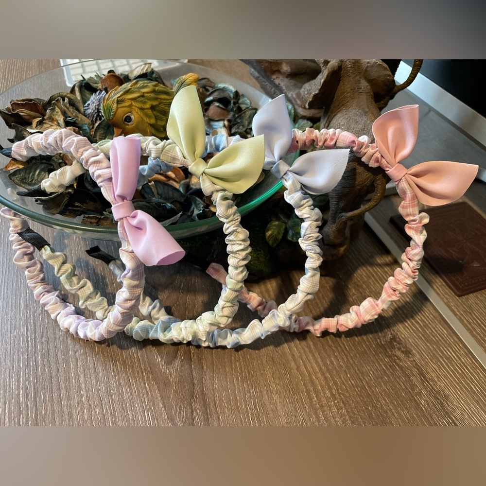 🛍️🩷BNWT girls cute headbands, set of 4